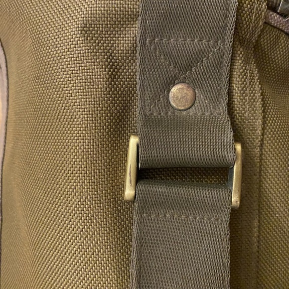 Vintage Eddie Bauer Canvas Duffel. Brass hardware. Leather handle. Beautiful. - Picture 8 of 9